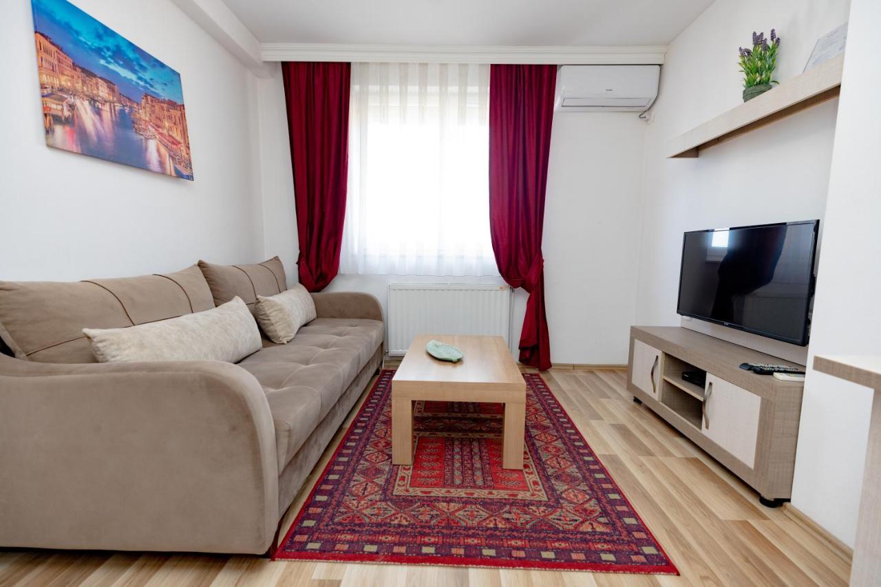 Dodona Aparthotel In Prishtina Пристина Стая снимка