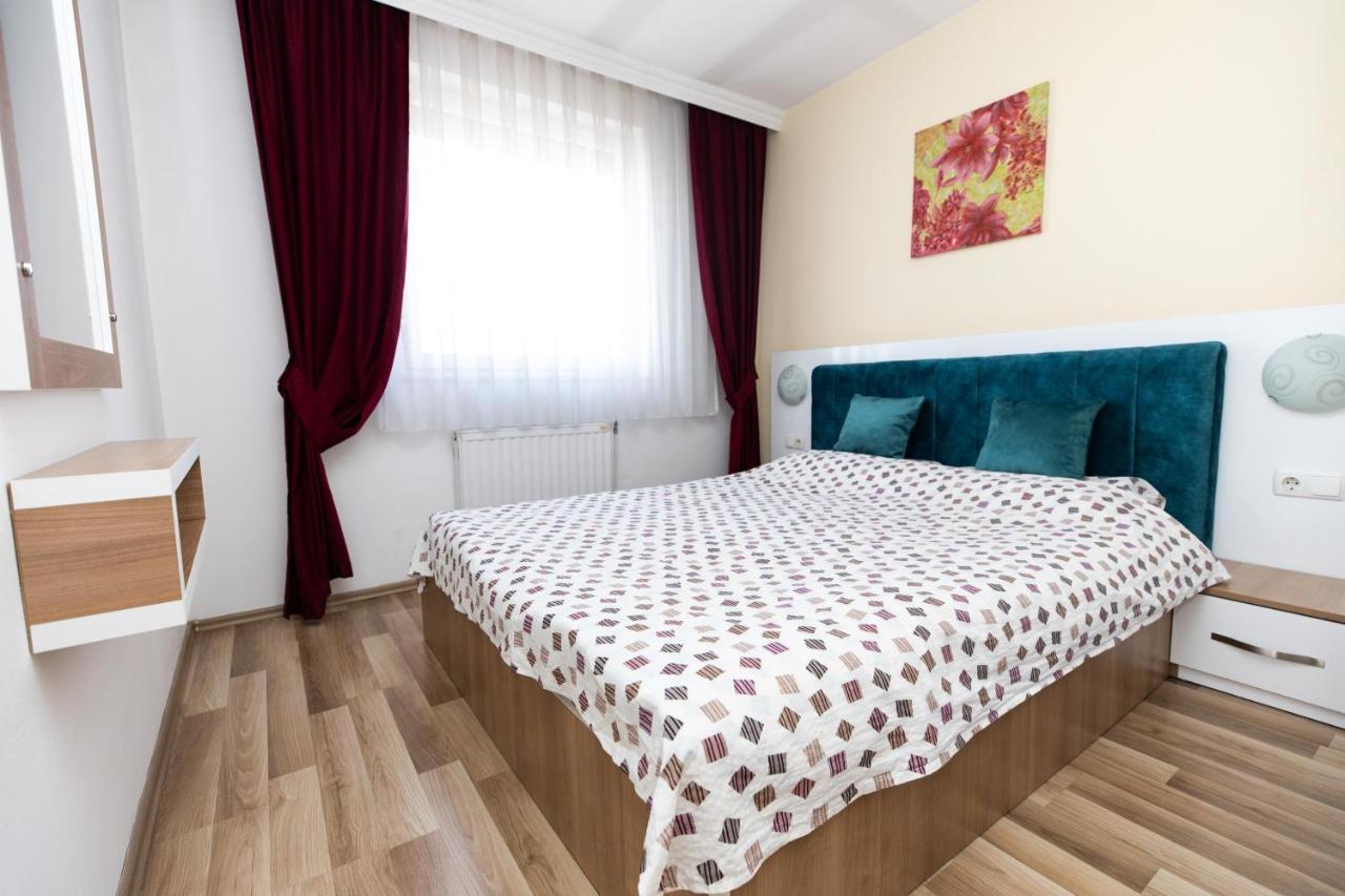 Dodona Aparthotel In Prishtina Пристина Екстериор снимка