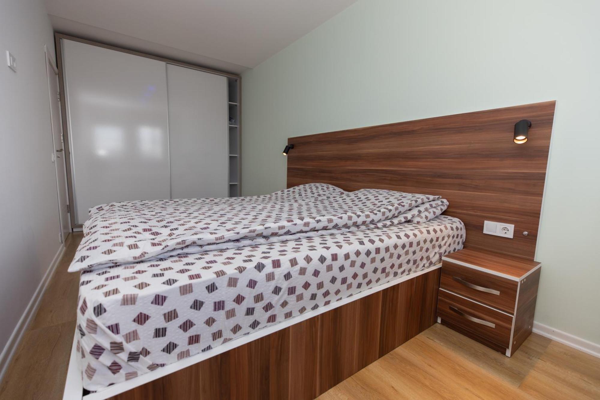 Dodona Aparthotel In Prishtina Пристина Стая снимка