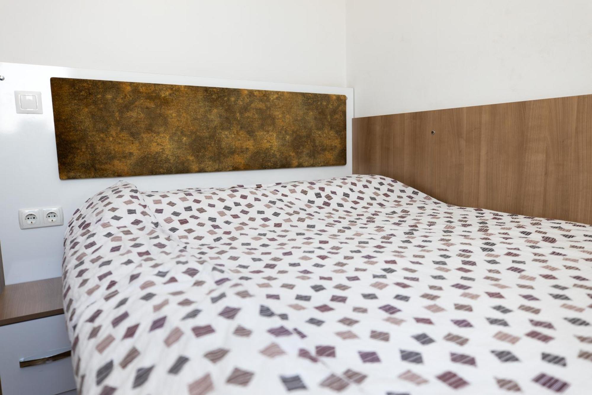 Dodona Aparthotel In Prishtina Пристина Стая снимка