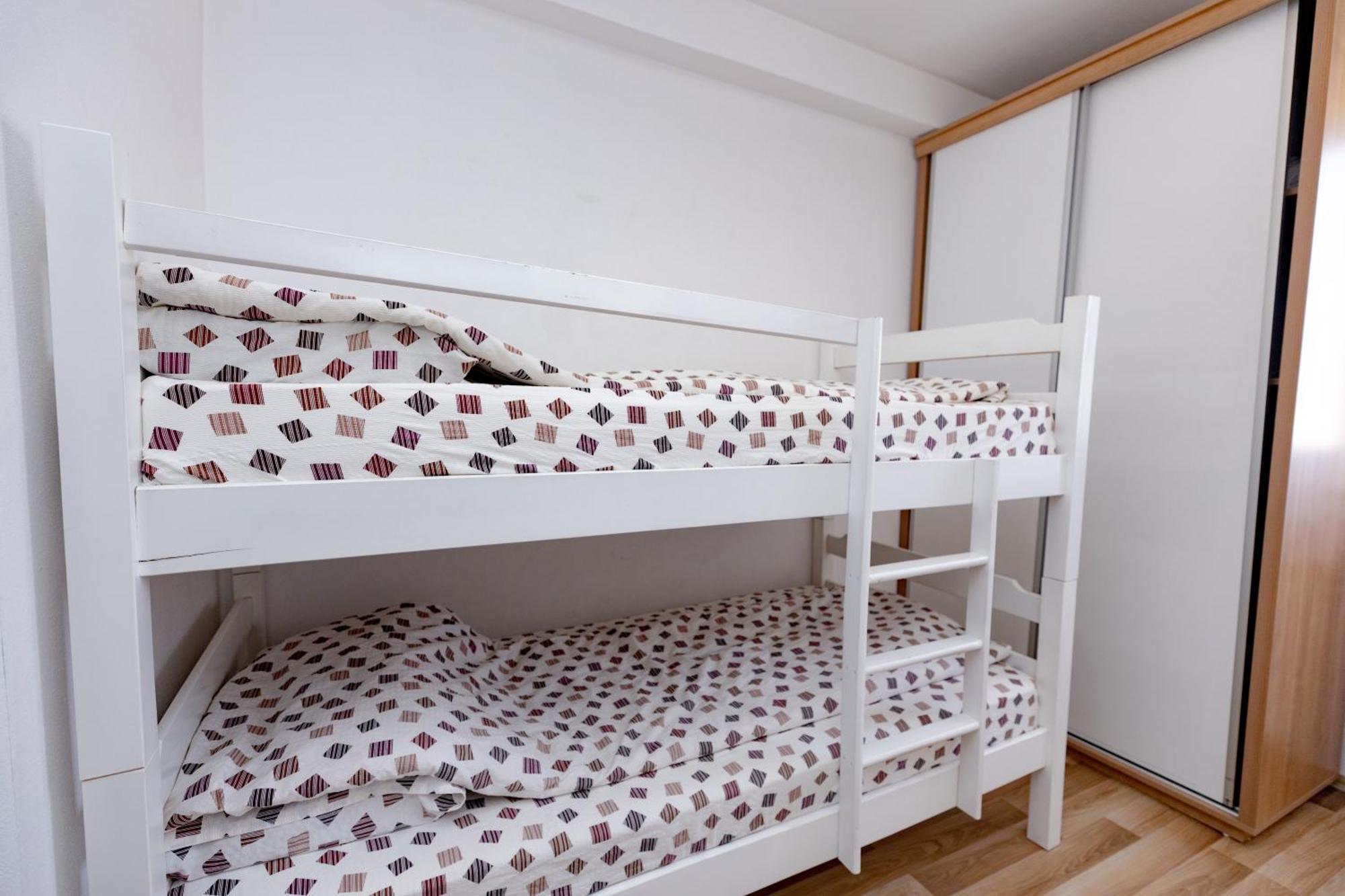 Dodona Aparthotel In Prishtina Пристина Екстериор снимка
