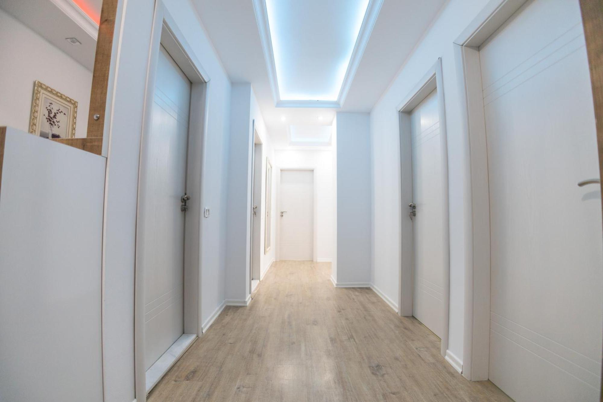 Dodona Aparthotel In Prishtina Пристина Екстериор снимка