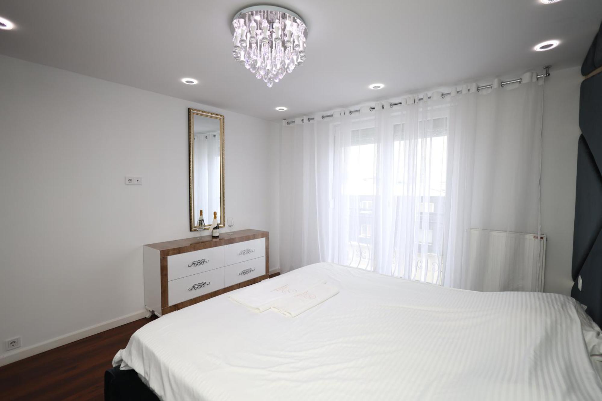 Dodona Aparthotel In Prishtina Пристина Екстериор снимка